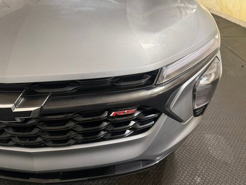 Used 2024 Chevrolet Trax RS w/ Sunroof Package image 5