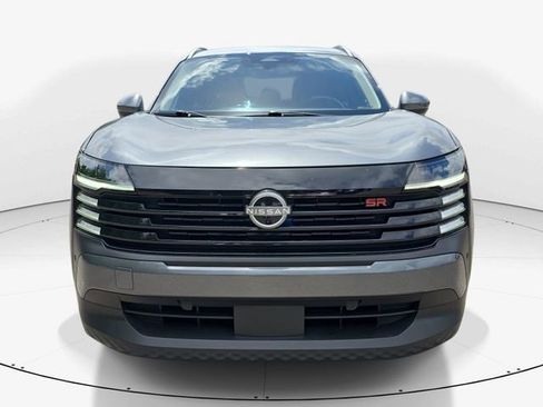 Used 2025 Nissan Kicks SR FWD image 5