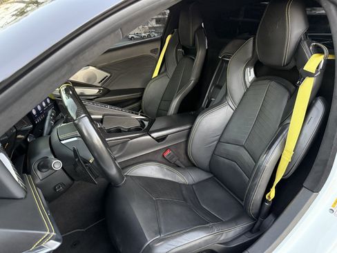 Used 2023 Chevrolet Corvette Z06 w/ Z07 Performance Package image 36