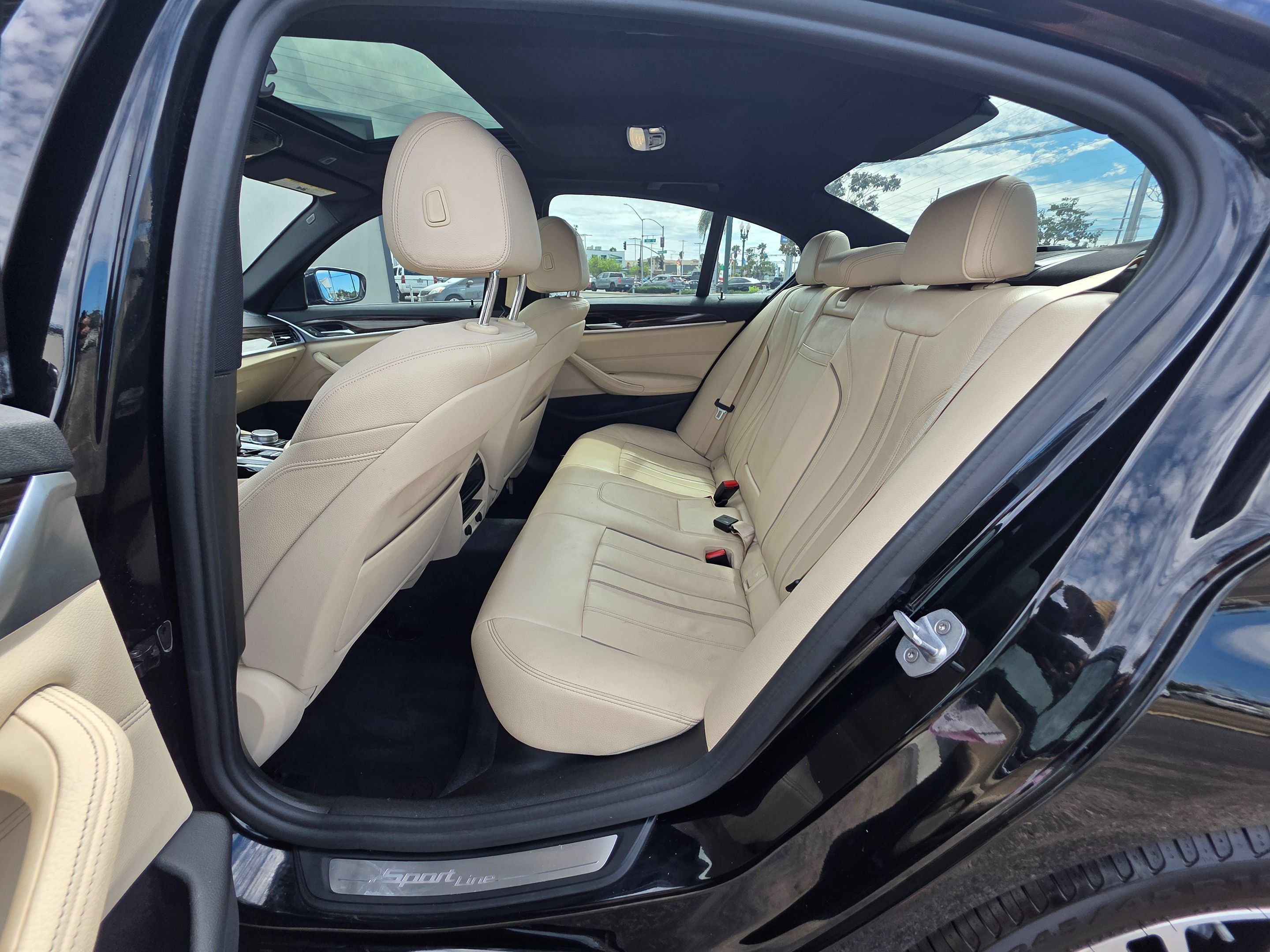 Used 2019 BMW 540i w/ Convenience Package RWD image 19