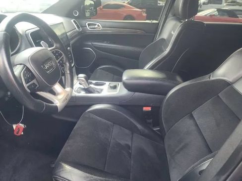 Used 2018 Jeep Grand Cherokee Trackhawk AWD/4WD image 5