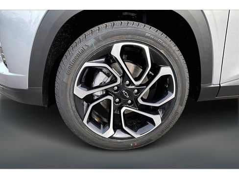 New 2026 Chevrolet Trax RS w/ Driver Confidence Package image 13