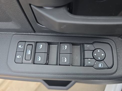 New 2026 RAM 5500 Tradesman AWD/4WD image 25