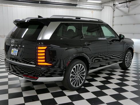 Used 2026 Hyundai Palisade Calligraphy AWD/4WD image 2