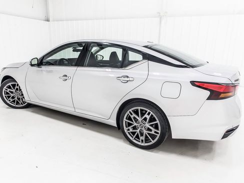Used 2023 Nissan Altima 2.5 SL FWD image 4