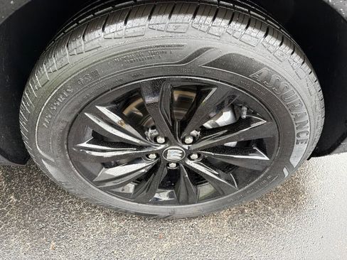 Used 2025 Buick Envista Sport Touring w/ Convenience I Package FWD image 14