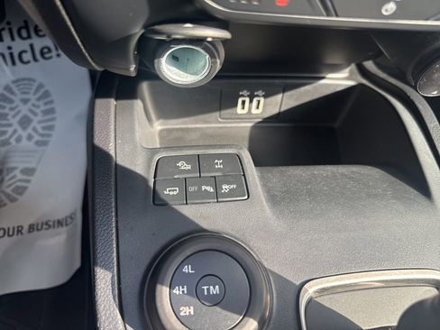 Certified 2023 Ford Ranger Lariat w/ FX4 Off-Road Package image 40