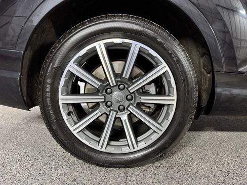 Used 2017 Audi Q7 3.0T Premium Plus AWD/4WD image 11