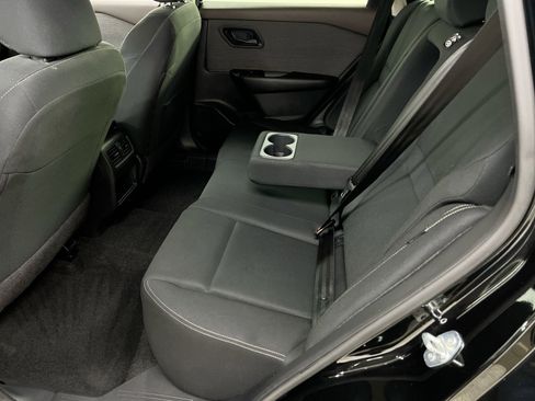 Used 2023 Nissan Rogue S image 28