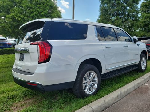 Used 2024 GMC Yukon XL SLT w/ SLT Premium Package RWD image 5