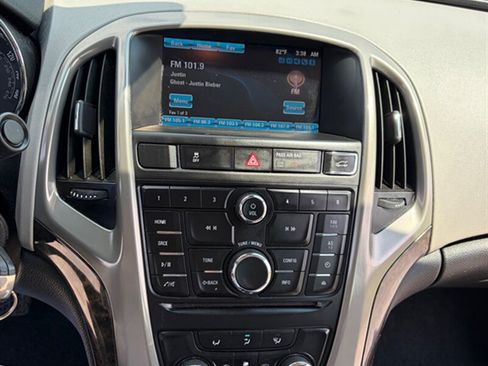 Used 2015 Buick Verano FWD image 13