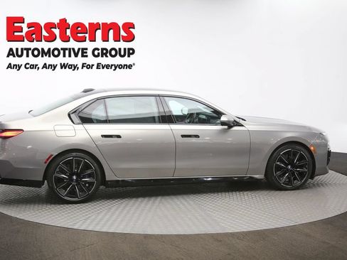 Used 2023 BMW 760i xDrive w/ Executive Package AWD/4WD image 48