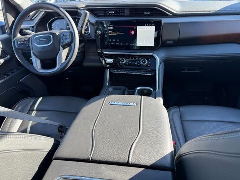 Used 2024 GMC Sierra 2500 Denali w/ Denali Reserve Package image 11