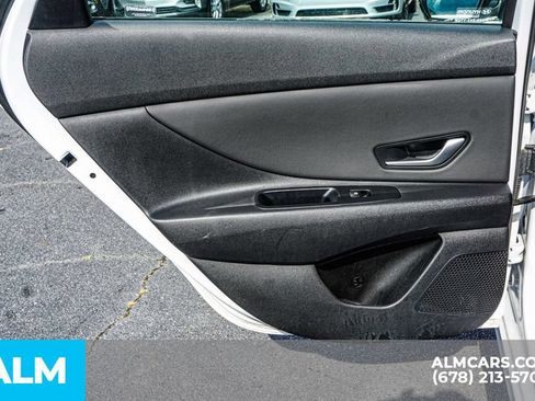 Used 2024 Hyundai Elantra Limited FWD image 51