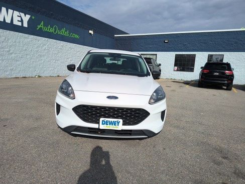 Used 2022 Ford Escape S image 8