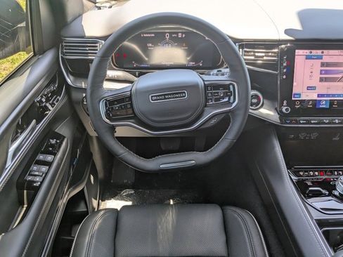 New 2025 Jeep Grand Wagoneer Series II Obsidian w/ Quick Order Packagew 28T image 14