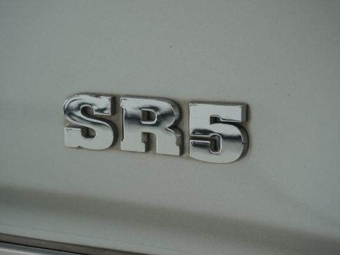 Used 2006 Toyota 4Runner SR5 RWD image 8
