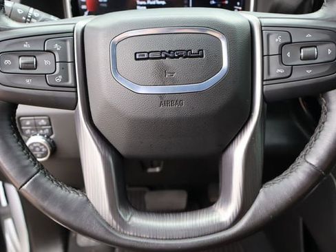 Used 2025 GMC Sierra 2500 Denali Ultimate AWD/4WD image 11