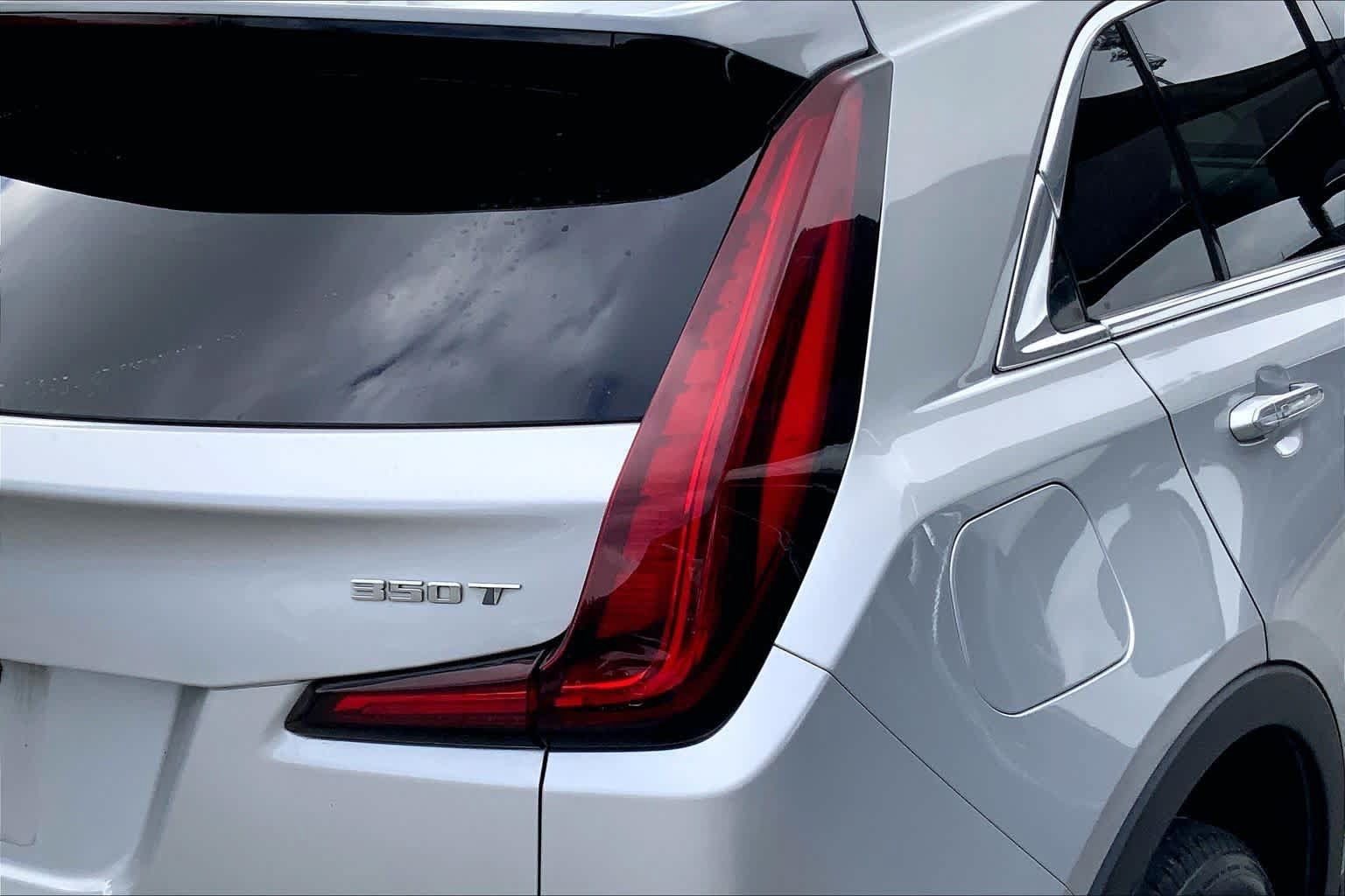 Used 2022 Cadillac XT4 Premium Luxury w/ Safety Alert Package AWD/4WD image 25