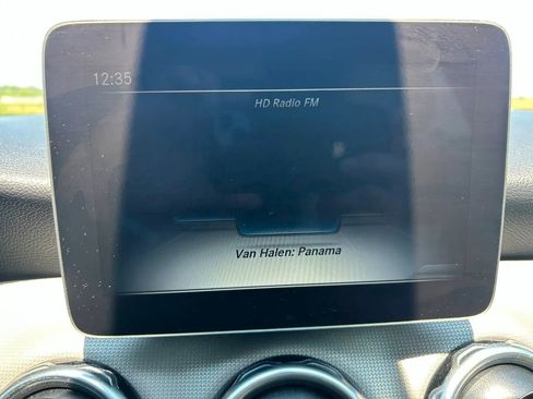 Used 2020 Mercedes-Benz GLA 250 4MATIC image 24