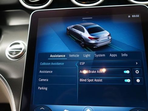 Used 2025 Mercedes-Benz C 300 4MATIC Sedan image 20