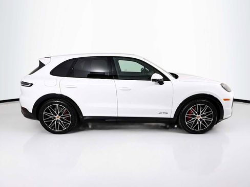 New 2026 Porsche Cayenne GTS image 8