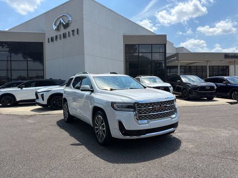 Used 2021 GMC Acadia Denali w/ Denali Technology Package FWD image 1