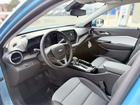 New 2026 Chevrolet Trax LT w/ Driver Confidence Package image 11