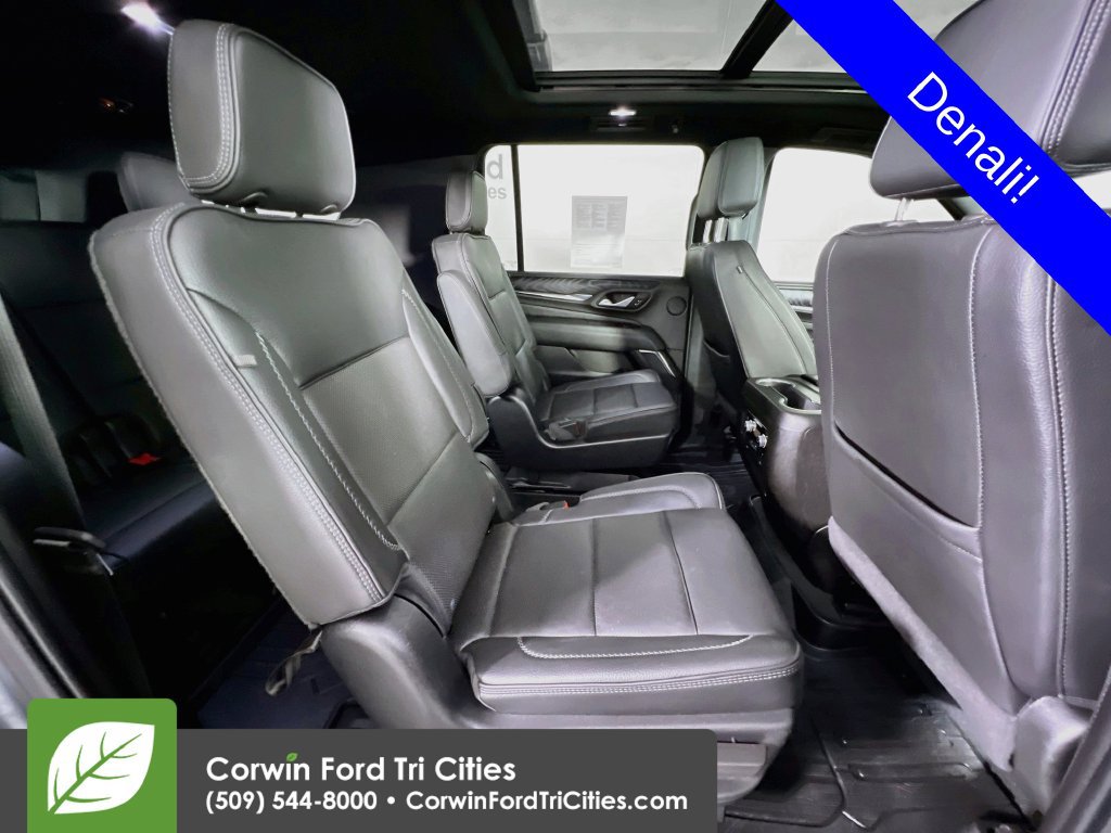 Used 2022 GMC Yukon XL Denali AWD/4WD image 17