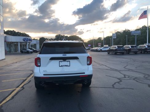Used 2024 Ford Explorer ST-Line w/ Class IV Trailer Tow Package AWD/4WD image 6