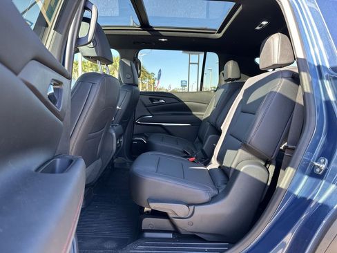 Used 2024 Chevrolet Traverse Z71 w/ Enhanced Driving Package image 20