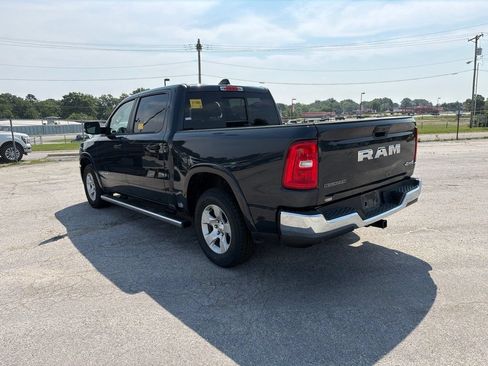 Used 2025 RAM 1500 Big Horn AWD/4WD image 7
