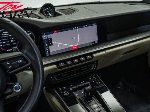 Used 2020 Porsche 911 Carrera S image 39