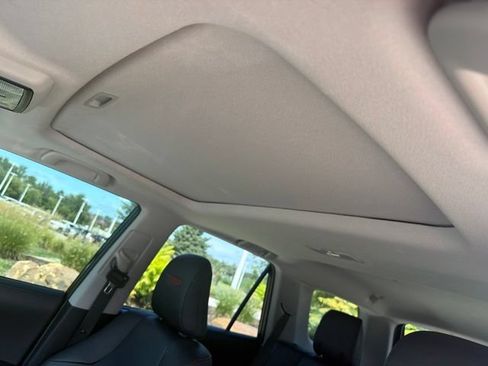 Used 2023 Toyota 4Runner TRD Off-Road Premium w/ Moonroof Package AWD/4WD image 12
