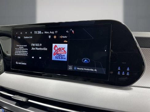 Certified 2024 Hyundai Palisade SEL FWD image 21