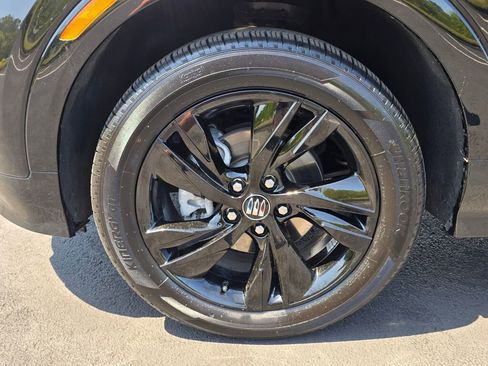 Used 2024 Buick Encore GX Sport Touring image 10