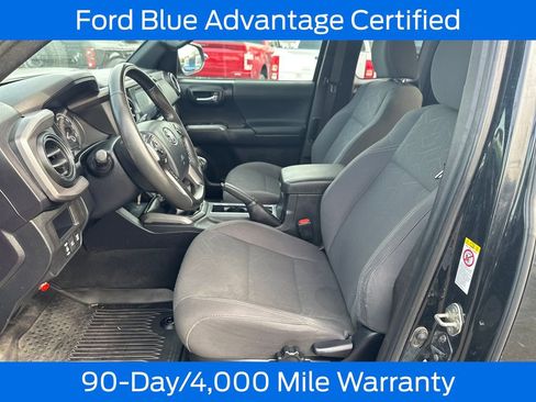 Used 2018 Toyota Tacoma TRD Sport AWD/4WD image 13