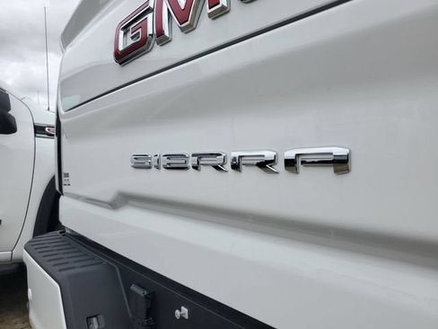 New 2026 GMC Sierra 3500 AT4 w/ AT4 Premium Plus Package AWD/4WD image 8