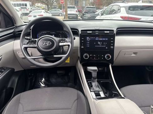 Certified 2023 Hyundai Tucson SE image 15