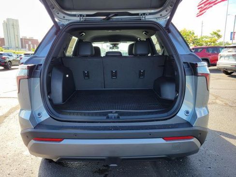 New 2026 Chevrolet Equinox LT w/ Convenience Package II AWD/4WD image 24