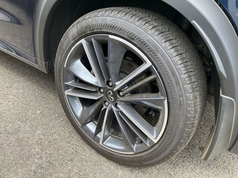 Used 2023 INFINITI QX55 Luxe w/ Cargo Package image 6