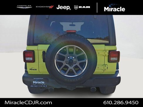 Used 2023 Jeep Wrangler Sport S image 5