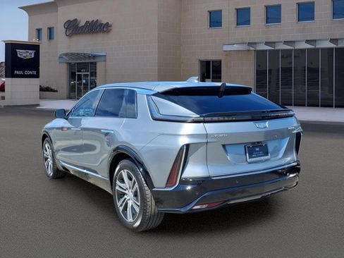 Certified 2024 Cadillac Lyriq Luxury w/ LPO, Floor Liner Package AWD/4WD image 6