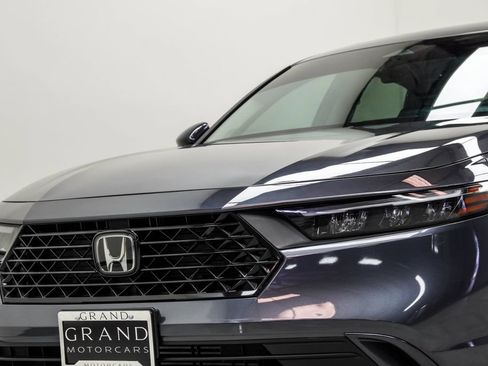 Used 2024 Honda Accord EX image 2