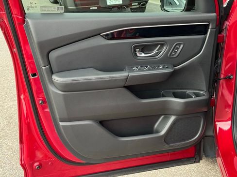 Used 2024 Honda Pilot EX-L image 27