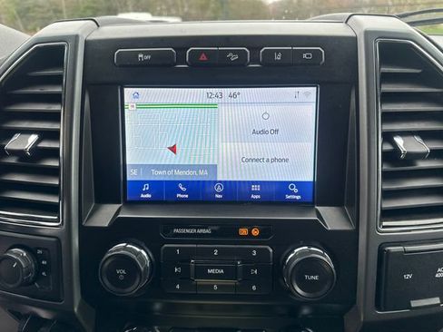 Used 2021 Ford F350 XLT w/ XLT Premium Package AWD/4WD image 23