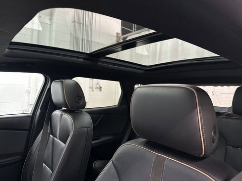 Used 2020 Chevrolet Blazer Premier w/ Driver Confidence II Package image 21