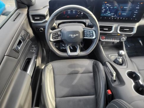 Used 2025 Ford Mustang GT Premium w/ GT Performance Package image 13