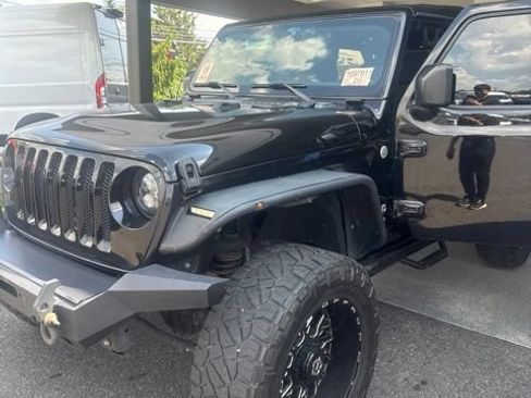 Used 2018 Jeep Wrangler Unlimited Sport S AWD/4WD image 7