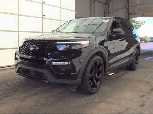 Used 2023 Ford Explorer ST w/ Equipment Group 401A AWD/4WD image 2